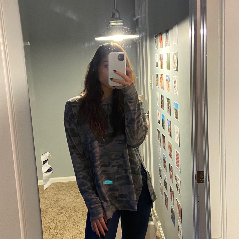 Camo sweatshirt!